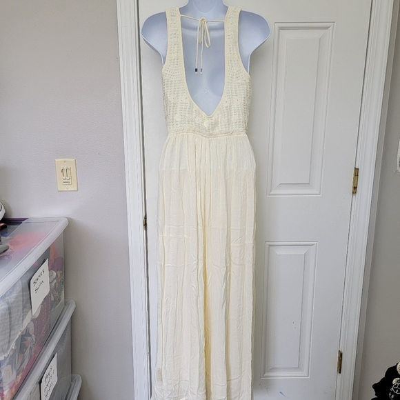 NWT Lovestitch Ivory 1 Piece Jumpsuit Wide Leg Gauzy Crochet Top Pockets Size S - Picture 9 of 16